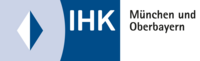 Abbildung Logo blau weiße Raute in eine blauen Rechteck und weißer Beschriftung der IHK München und Oberbayern